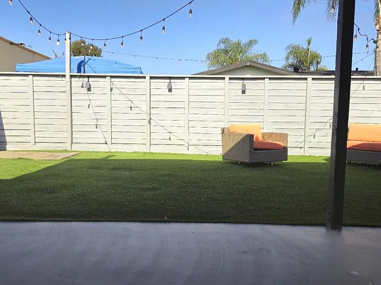 Gillespie Dr — Photo 9