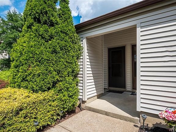3rd image of 1540 Cedarwood Dr #15H