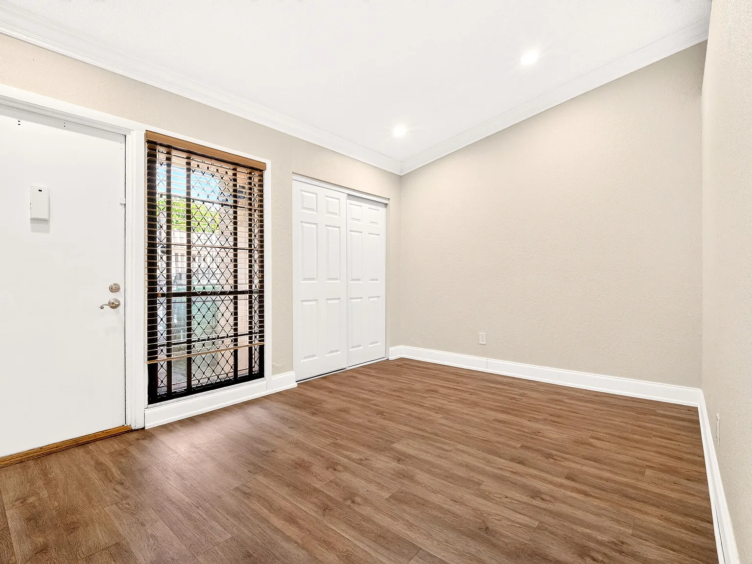 2 bed, 2.0 bath, 1095 sqft, $2,750 — Photo 4