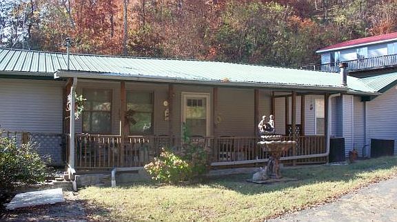 2nd image of 413 Lakemont Dr