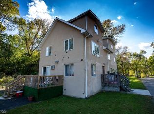 21 Fayette Ave, Wayne, NJ 07470