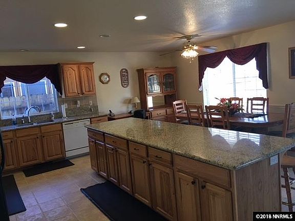 3rd image of 1507 Deseret Dr