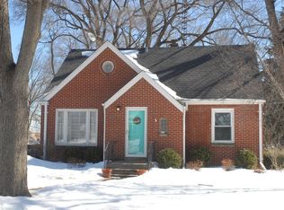 814 N 112th St, Wauwatosa, WI 53226