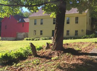 838 Lockehaven Rd, Enfield, NH 03748