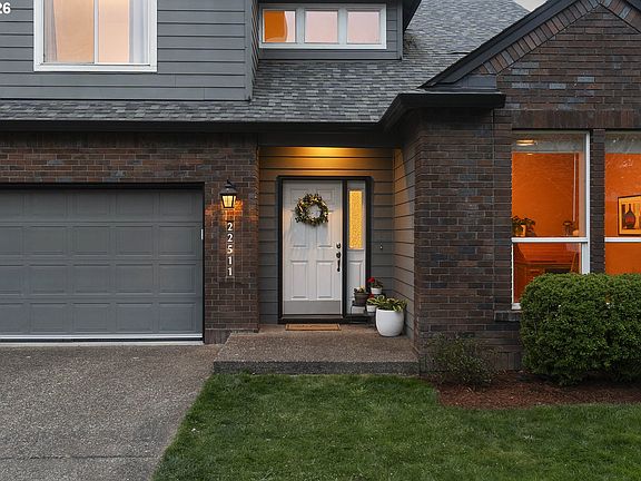 3rd image of 22511 SW Dewey Dr