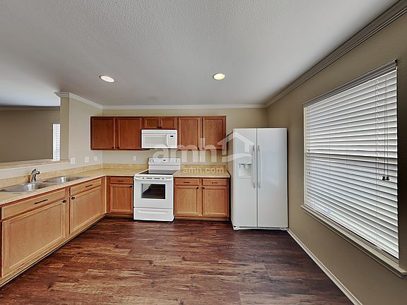 2nd image of 10301 Animas Ct