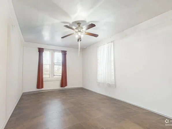 3626 Kings Highway image 16 of 22