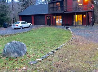 70 Hagen Run Dr, Thornhurst, PA 18424