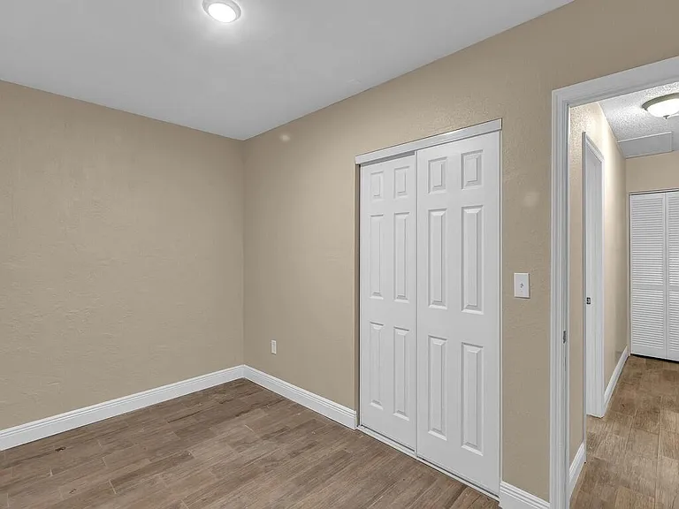 6113 Yucca Dr — Photo 15