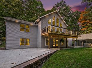 1385 W Shady Dr, Newaygo, MI 49337