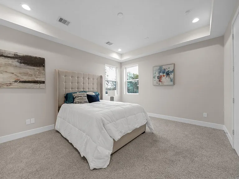 2502 W Tidwell Rd #A — Photo 12