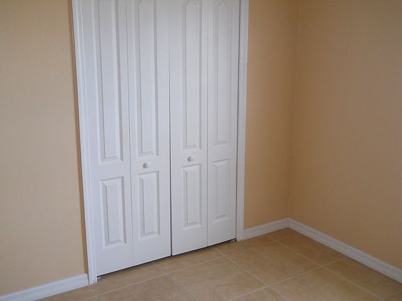 4th image of 1409 NE 33rd Ln