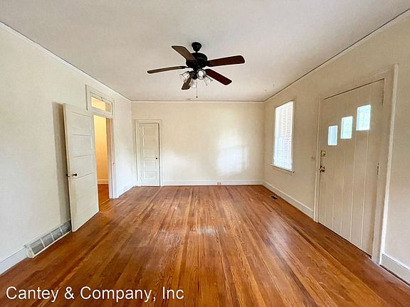 3rd image of 304 S Harden St #11436319