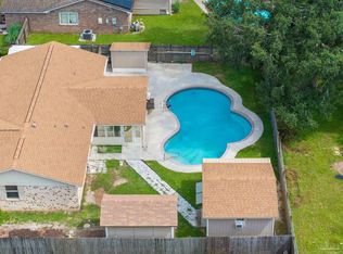 6916 Falcon Ln, Pensacola, FL 32526