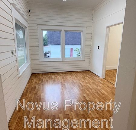 3rd image of 119 Newnan Rd