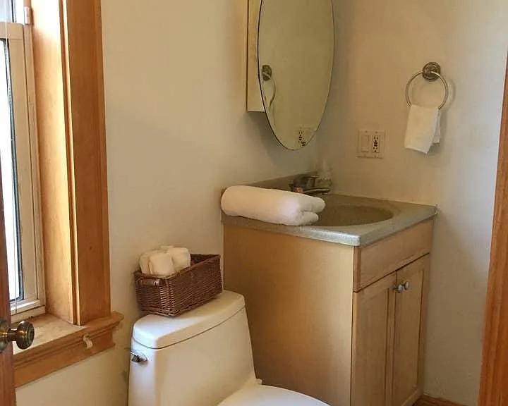 10 King Pl #2R — Photo 7