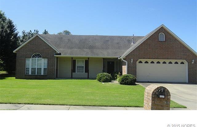 1st image of 2613 Parkwood Dr