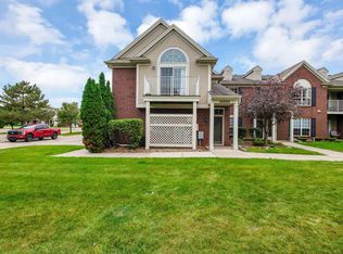 26969 Carrington Pl, Harrison Township, MI