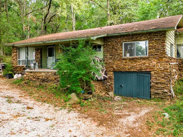 3296 E Huntsville Rd, Fayetteville, AR 72701