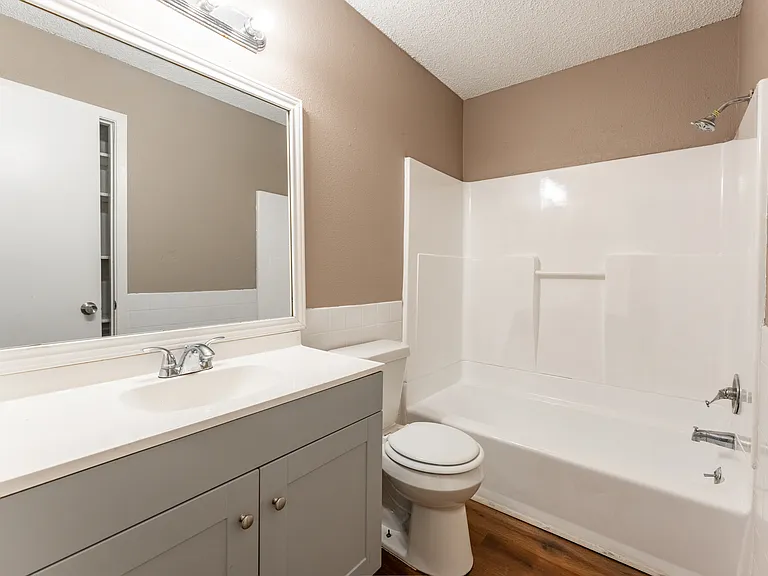501 N 12th St #104 — Photo 7