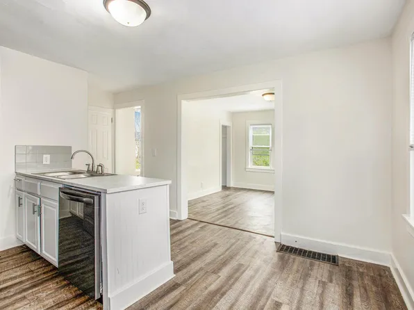 27 Colfax St NE, Grand Rapids, MI