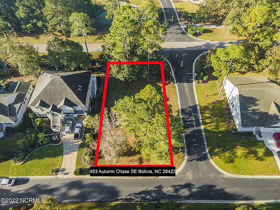 2nd image of 453 Autumn Chase SE