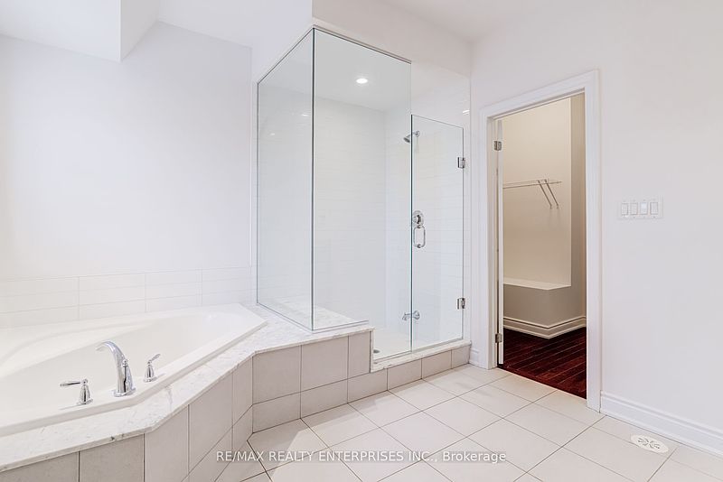 Oakville Townhouse for rent - 3 Bedrooms — photo 29