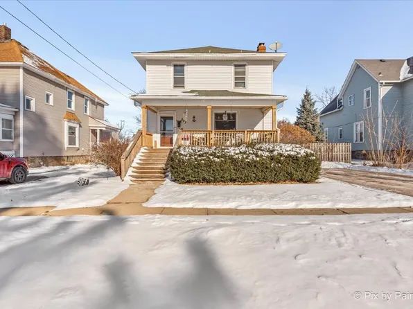 203 W Brown St, Harvard, IL 60033