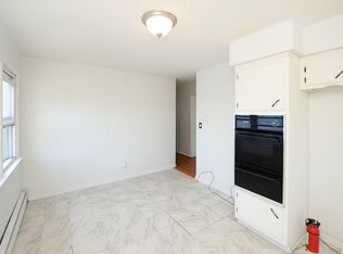 348 Westminster Pl FLOOR 2, Lodi, NJ 07644