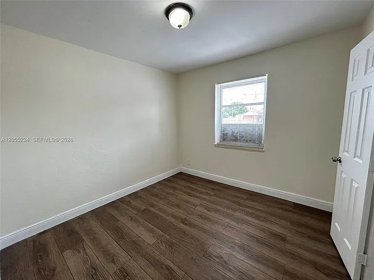 791 E 23rd St — Photo 28