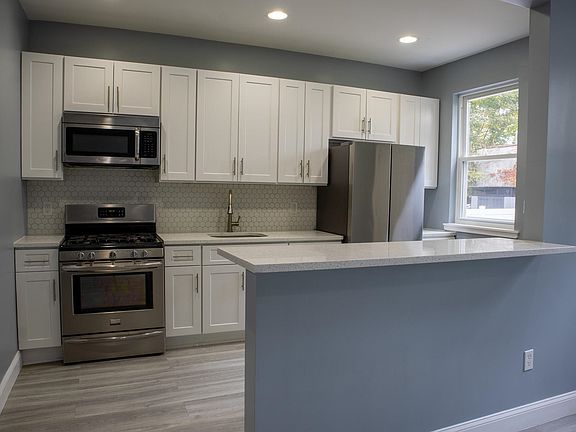 5th image of 220 Delaware Ave Floor 1