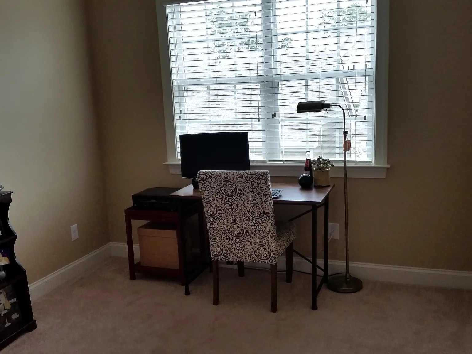 3 bed, 2.5 bath, 1800 sqft, $1,350 — Photo 2