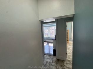 358 Main St W #3, Hamilton, ON L8P 1K2