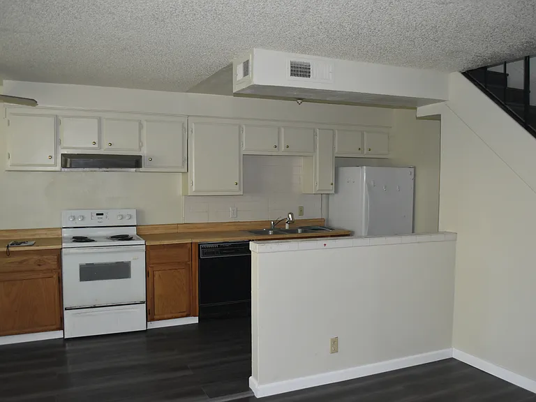 4165 Cuny Ave #2 — Photo 6