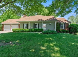 15017 Woodcliff Cir, Kearney, MO 64060