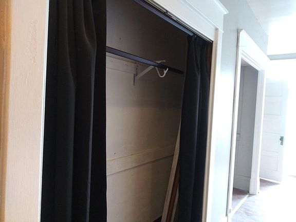 2nd image of 3126 Main St #2