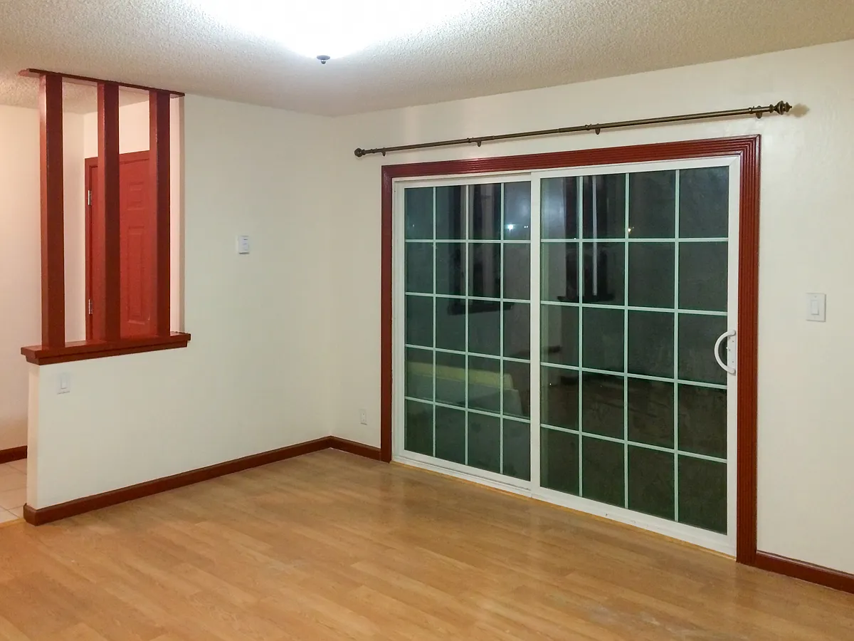 3 bed, 1200 sqft, $3,900 — Photo 2