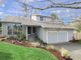 19117 SE 44th Way, Issaquah, WA 98027