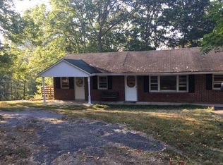 291 Brush Mountain Rd, Blacksburg, VA 24060