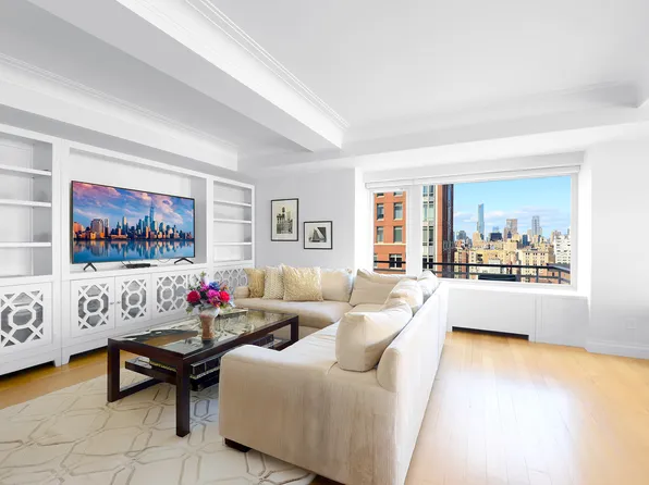 200 East 66th Street image 2 of 22