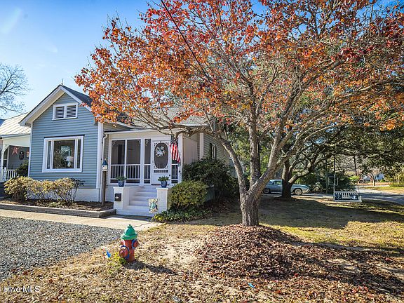 4th image of 319 Clarendon Avenue