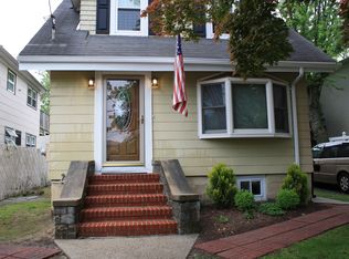 92 Hopkins Ave, Staten Island, NY 10306