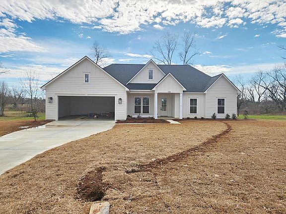 2nd image of 104 Brackley Ct