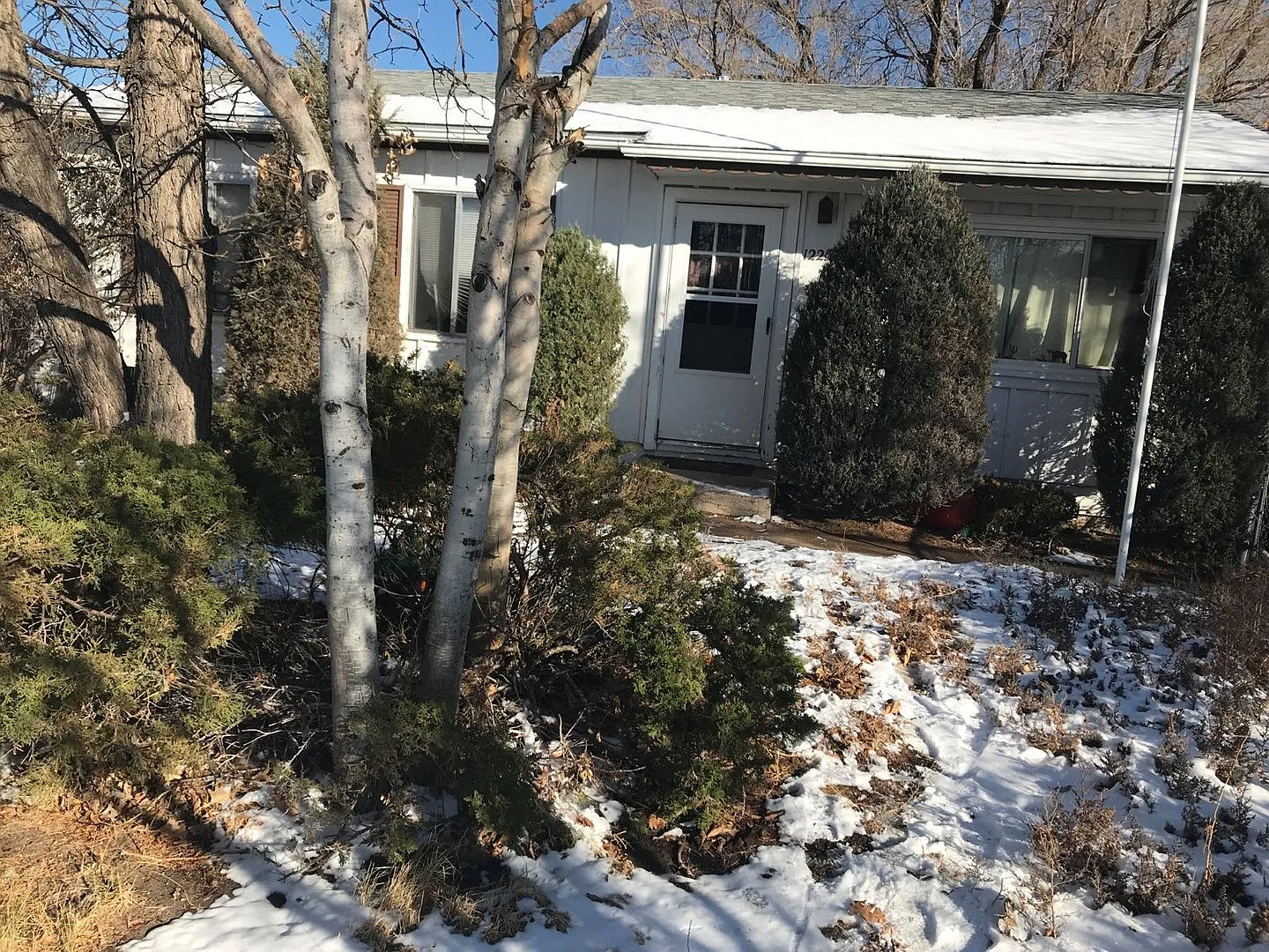 1225 Arp Ave — Photo 2