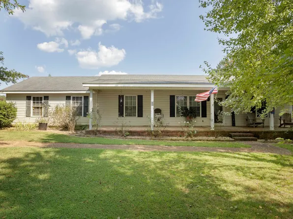 427 County Road 413, Killen, AL 35645