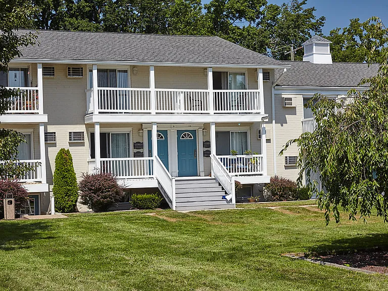 3401 Oxford Valley Rd N #9 — Photo 11