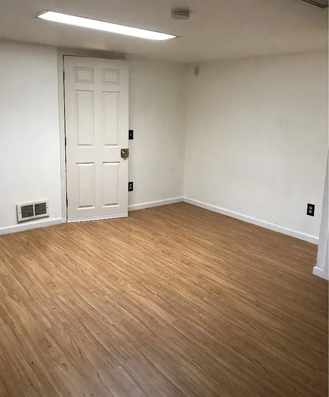 1 bed, 180 sqft, $820 — Photo 3