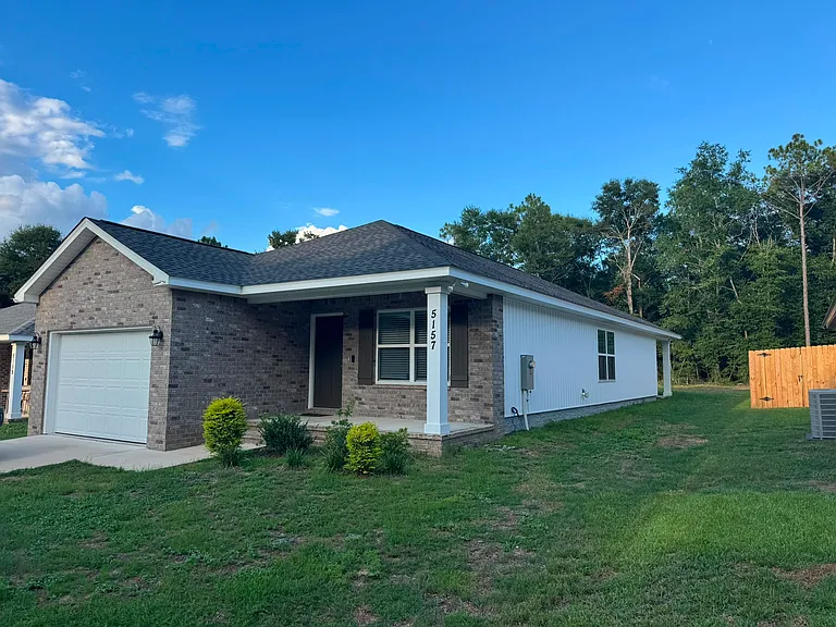 5157 Lake Dr S — Photo 1