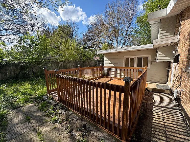 15230 Meadow Ln — Photo 27