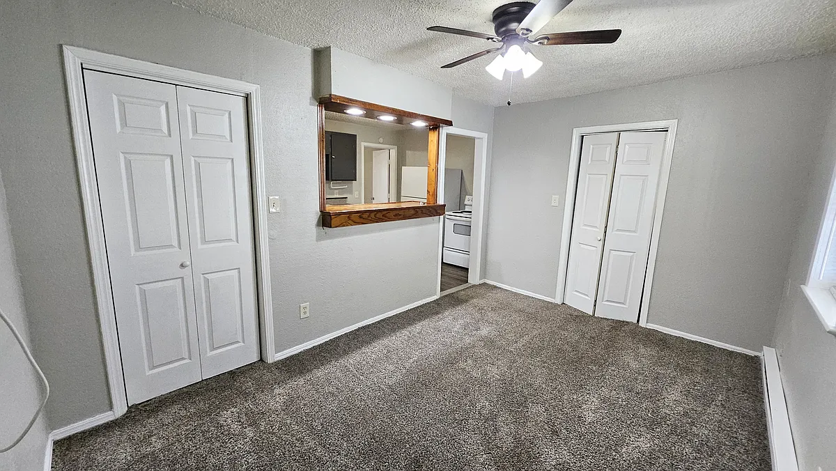 Building Photo - 2308 NW 12th St #3